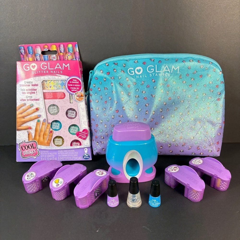 Go Glam Glitter Nails Press-On Kit with Purple/Blue Shades with Travel Bag